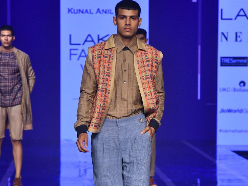 Model_walking_for_Kunal_Anil_Tanna_on_Day_5_of_Lakme_Fashion_Week_SS_20