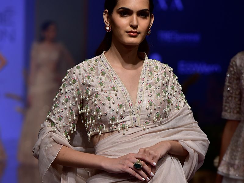 Ridhi Mehra LFW AW'19 An Ode to Heirlooms- 12