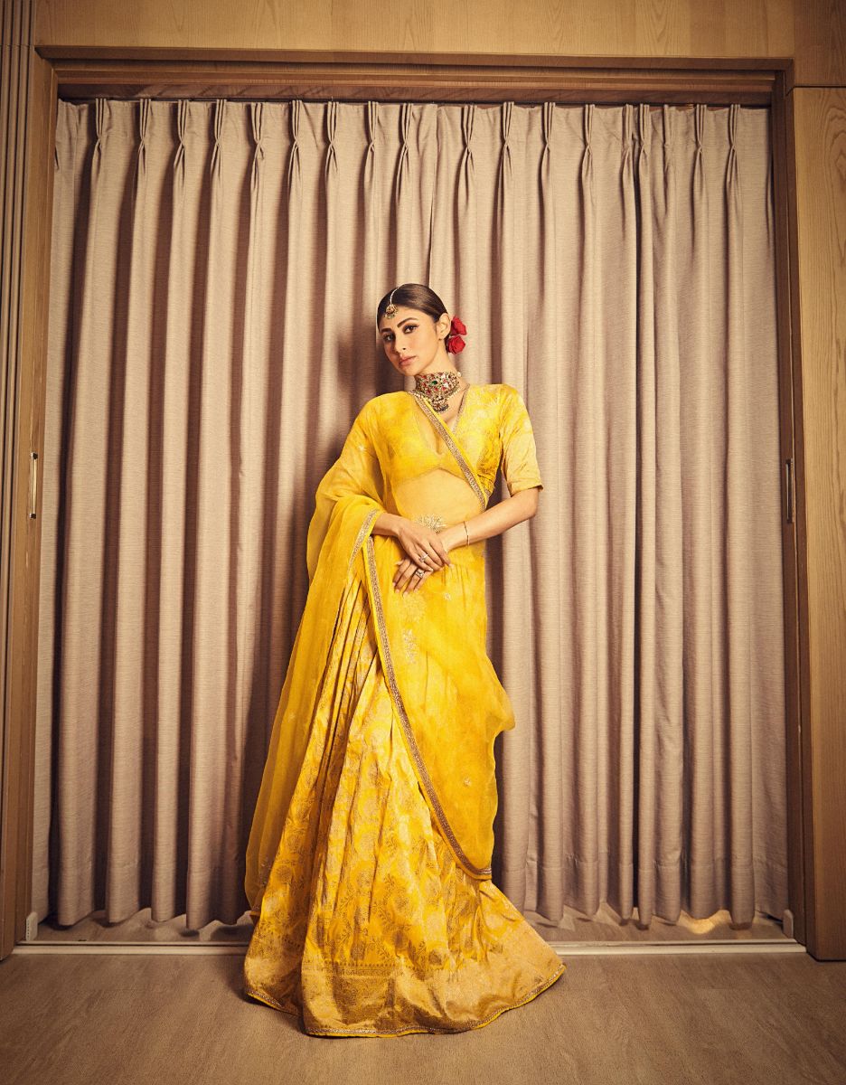 Mouni_Roy_X_Sobariko