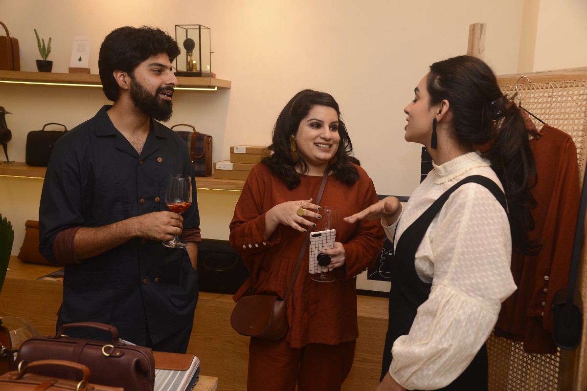 Mallika_Dua_with_Pranav_and_Neha_2_