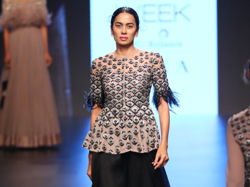 Ridhi Mehra LFW SS'18 Cinco- 19