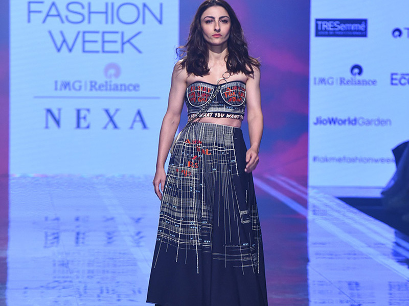 Shahin Mannan LFW SS'20 Fernweh- 17